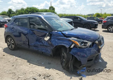 2020 Nissan Kicks Sr z USA, uszkodzony, nr VIN 3N1CP5DV4LL525407